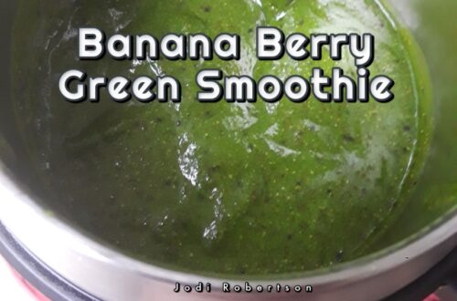 Banana Berry Green Smoothie