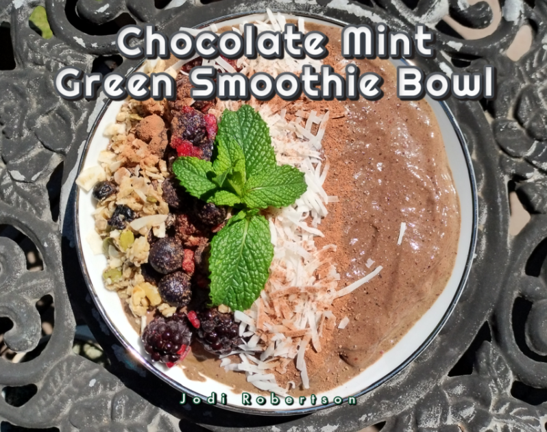 Chocolate Mint Green Smoothie Bowl