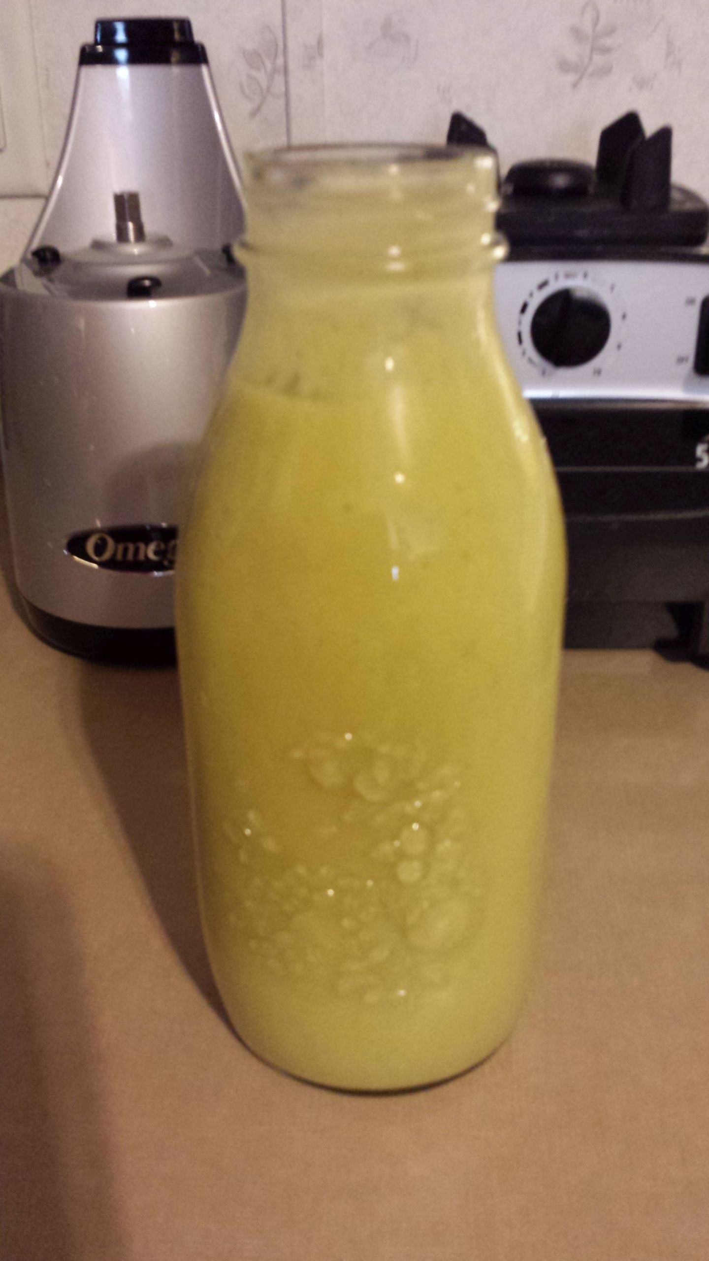 Grape Pear Pineapple Orange Romaine Green Smoothie