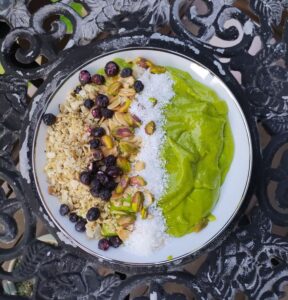 Mango Protein Green Smoothie Bowl