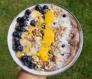 Mango Sunshine Smoothie Bowl