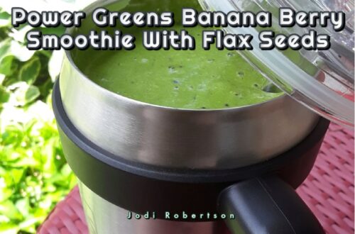 Power Greens Banana Berry Smoothie With Flax Seeds