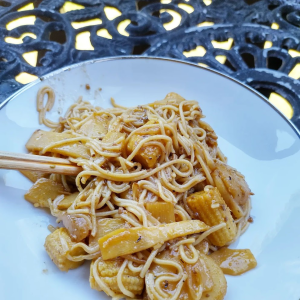 Rice Ramen Noodles with Vegetables