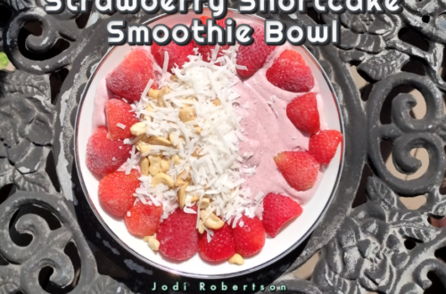 Strawberry Shortcake Smoothie Bowl